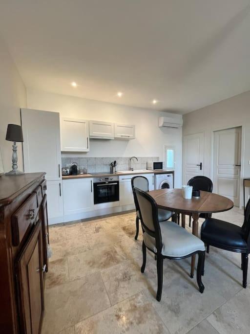 Holiday home Le Platane Maison Climatisee Avec Piscine